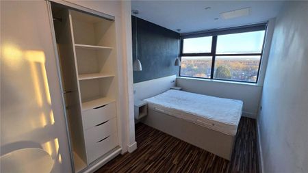 3 bedroom apartment to rent - Photo 5