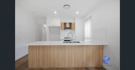 Modern Home Located Close To All Amenities ! - Photo 4