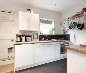 1 bedroom maisonette to rent - Photo 2