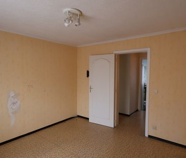 Halfopen huurwoning in het centrum van Izegem met garage - Photo 2