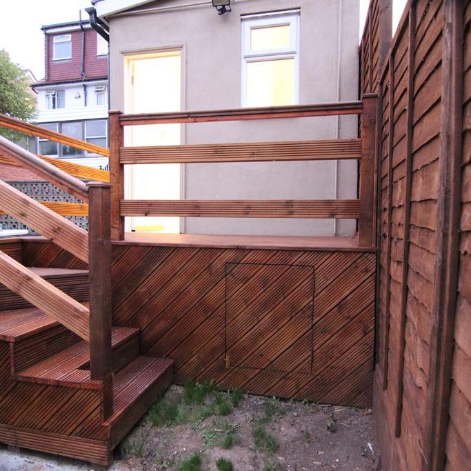 Studio to rent - Photo 1