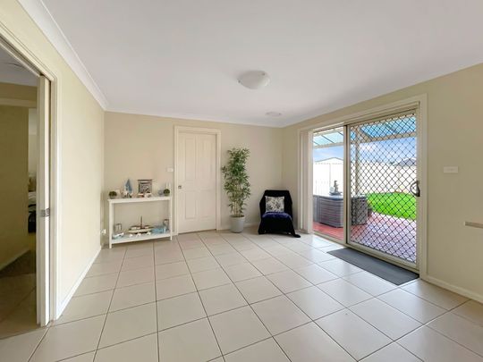 Executive Living in Keswick! - Photo 1