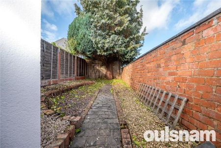 3 bedroom end of terrace house to rent - Photo 5