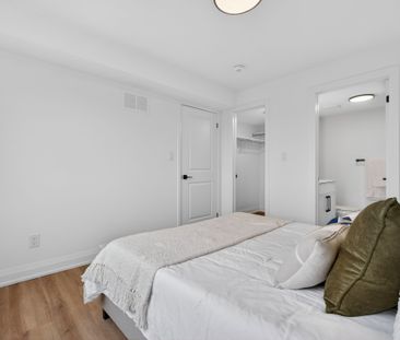 For Lease - 5 Hopperton Drive Unit# B, Toronto, Ontario - Photo 2
