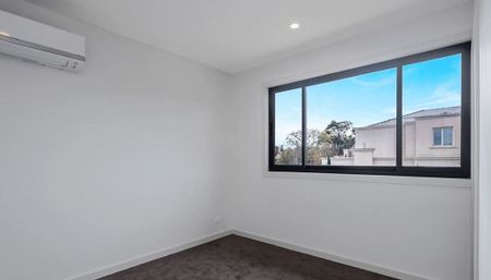 56B Highland Avenue, Oakleigh East VIC 3166 - Townhouse For Rent | Domain - Photo 2