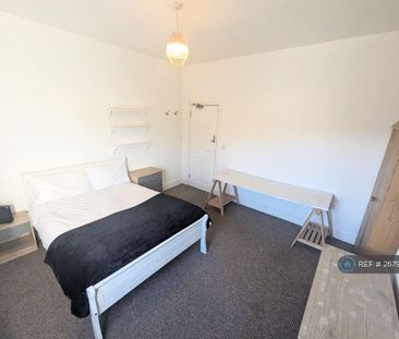 4 bedroom terraced house to rent - Photo 2