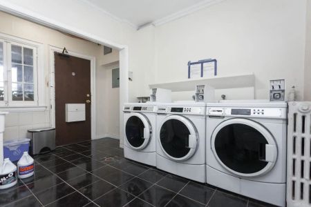 1 Claude Avenue — 1 Bedroom - unit 302 - Photo 4