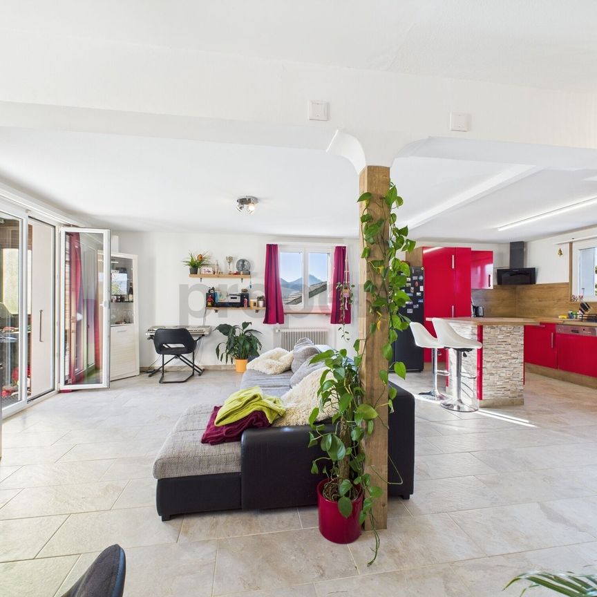 Modern 4.5-room terraced house with garden in Büsserach - Foto 1