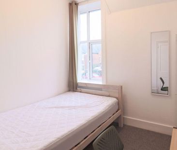 5 bedroom terraced house to rent - Photo 6