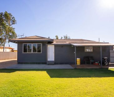 Modern Family Home with Space, Style & Comfort - Photo 5