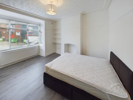 1 bedroom ground floor flat to rent - Photo 5