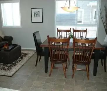 Spacious 3 Bedroom 2 Bath 2 Car Garage with Mountain & City Views |... - Photo 1