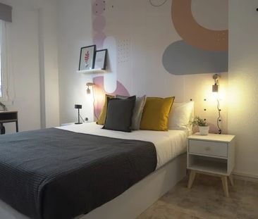 Carrer de Roger de Llúria, Barcelona, Catalonia 08037 - Photo 6