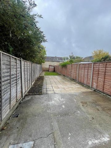 3 bedroom terraced house to rent - Photo 5