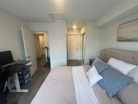 For Lease - 100 CANON JACKSON Drive Unit# 205, Toronto, Ontario - Photo 4