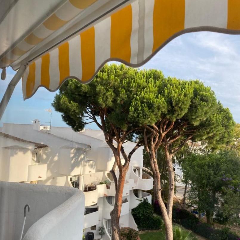 Dúplex de alquiler en Avenida de España, 78, Calahonda - Photo 1