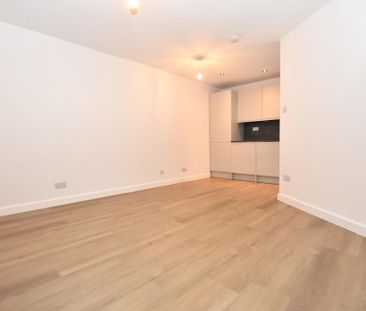 1 bedroom townhouse to rent - Photo 2