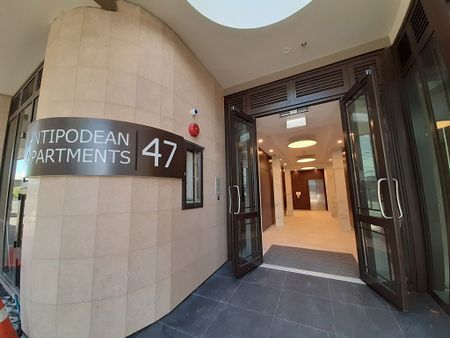 Double Level Apartment in Great Location - Photo 4