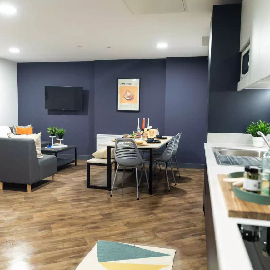 Standard Ensuite - Photo 1