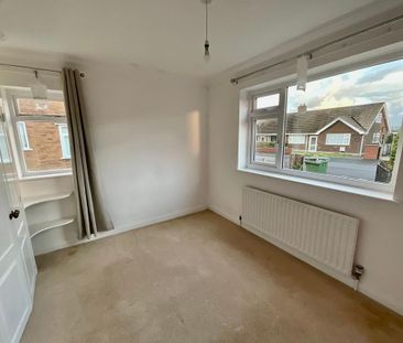 2 bedroom semi-detached bungalow to rent - Photo 6