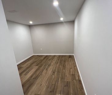 For Lease - 202 Glenada Court Unit# Basemen, Richmond Hill, Ontario - Photo 6