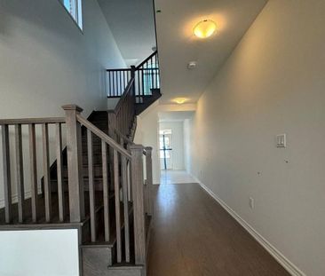 For Lease - 77 Suzuki Street, Barrie, Ontario - Photo 4