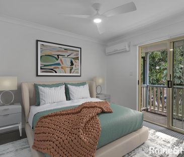 Spacious, Fully Air Conditioned Townhouse in sought after Street! - Photo 4