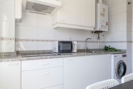 Calle de Alba de Tormes, Madrid, Community of Madrid 28025 - Photo 4