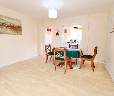 2 bedroom Mid Terraced House to let - Photo 3