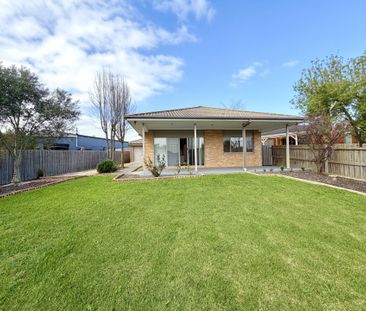7 Galway Court Traralgon VIC - Photo 2