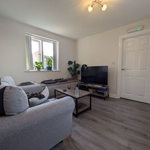 Middleton Boulevard, Nottingham - Photo 1