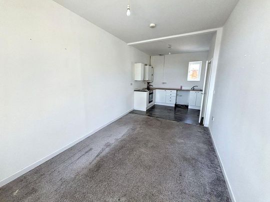 2 bedroom flat to rent - Photo 1