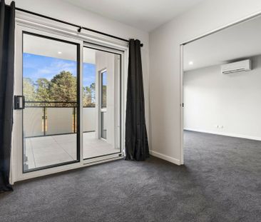 One Bedroom Apartment in Downer! - Photo 5