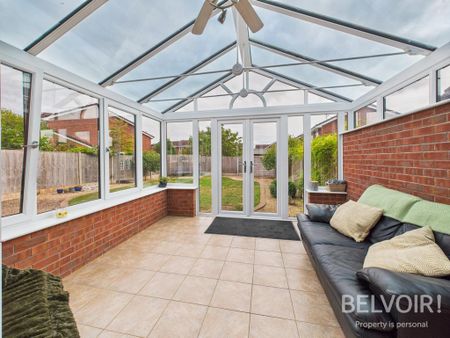 4 bedroom detached house to rent - Photo 5