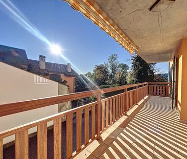 Petit immeuble idéalement situé dans une zone calme sur les hauts d... - Photo 1