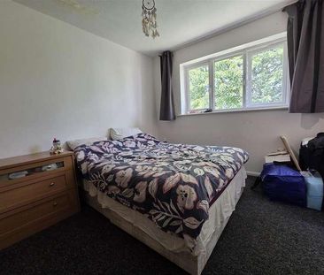 Mandeville Road, Enfield, EN3 - Photo 5