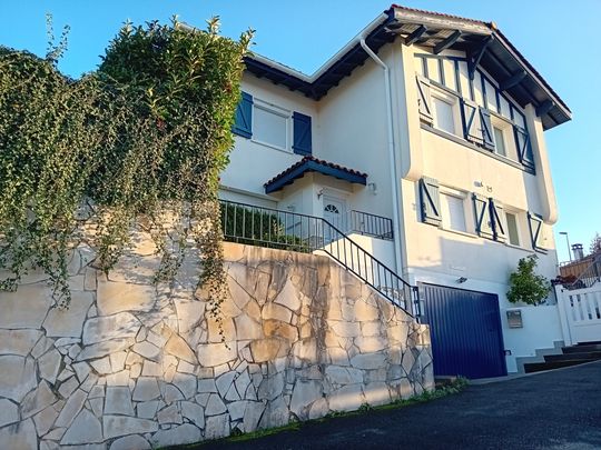 Hendaye - Appartement - 4 pièces - 81m² - Photo 1