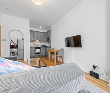 1 bed flat for rent in Meadowbank - Photo 1