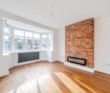 4 bedroom semi-detached house to rent - Photo 1