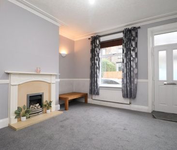 2 bedroom terraced house to rent - Photo 2