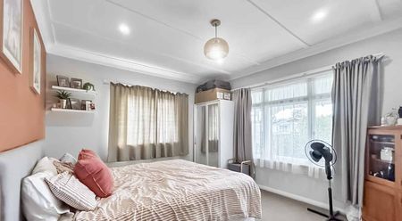 WHANGANUI EAST - 4 BEDROOMS - Photo 4