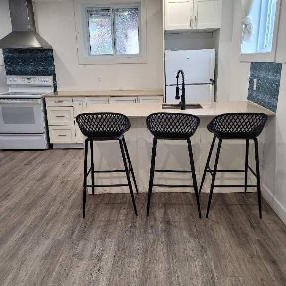 Logement 4 1/2 spacieux et rénové à Vaudreuil-Dorion avec stationnement - Photo 1