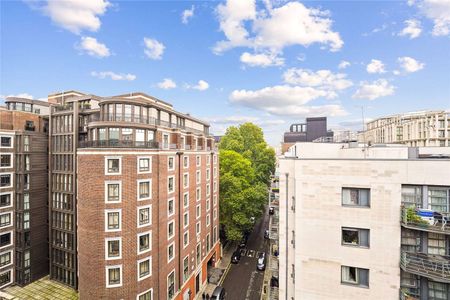 Beautiful duplex apartment, 2 bedrooms 2 bathrooms, newly redecorated and presented in excellent condition throughout. Enviable location in central Westminster. - Photo 4