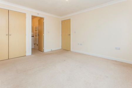 2 bedroom apartment to rent Brooklands, Haywards Heath, RH16 - Photo 5