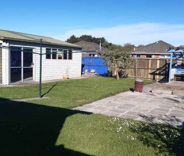 3 bedroom Family home - Photo 1