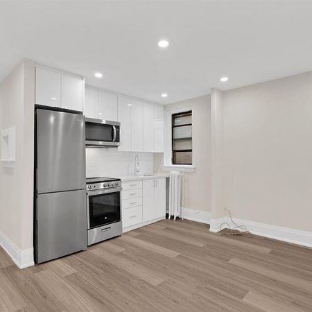 383 Sherbourne Street - Photo 4