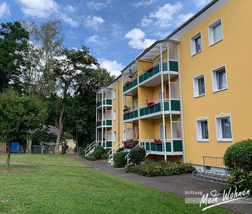 schöne 3-Raumwohnung mit Balkon - Foto 1