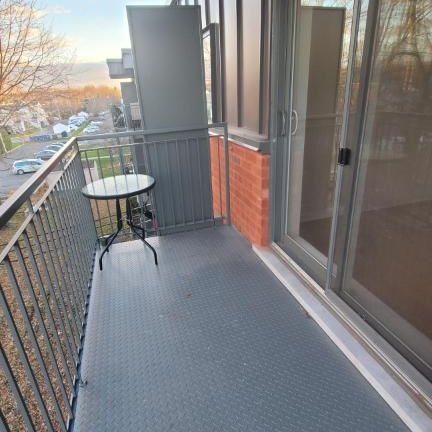 Place Mercier | Appartement 5 1/2 Neuf à Louer | 3 bedrooms for Rent | Candiac - Photo 1