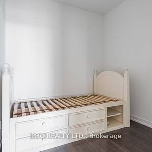 Jane St/Portage Parkway Beautiful 2Bdrm Open Concept Modern Interior - Photo 2