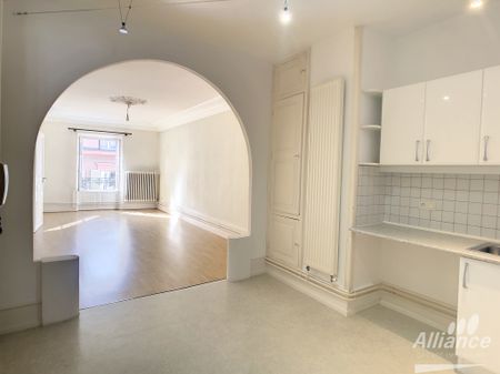 Location Appartement 3 pièces 71m² MONTBELIARD 25200 - Photo 3